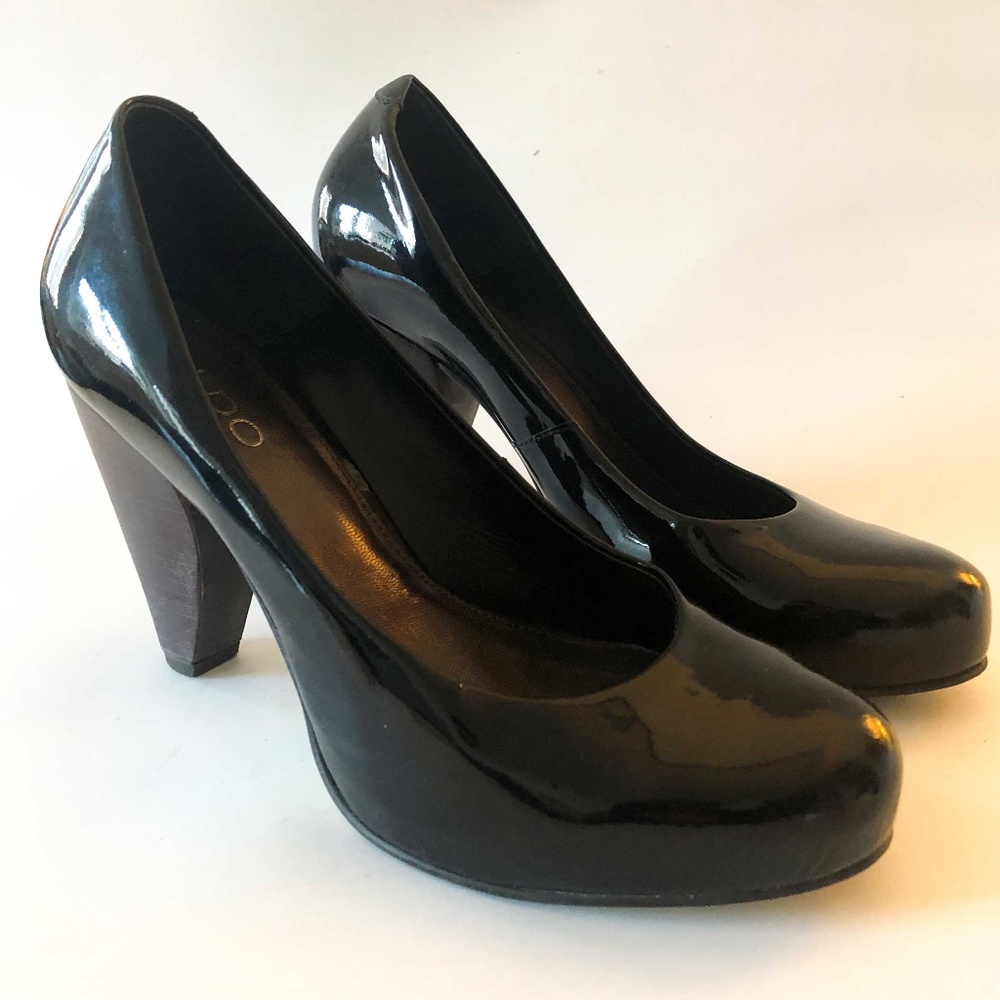 Black Patent Leather Cone Heel Pump Size EU 37